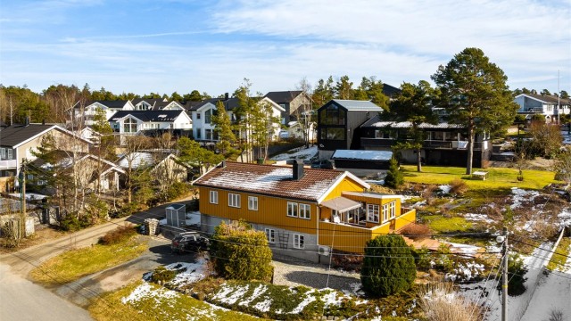 Manstadfaret 10 presenteres av Per-Espen Omberg i Krogsveen.