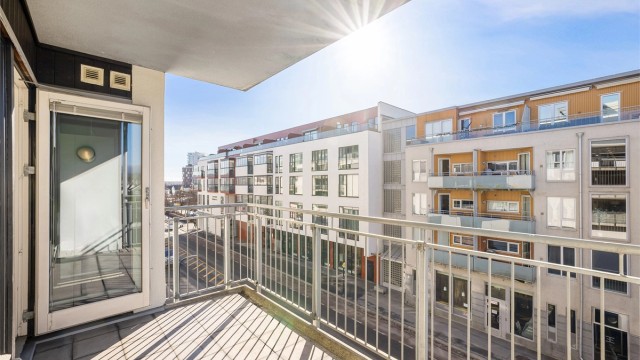 Eiendomsmegler Krogsveen v/Lene Gran Jensen ønsker velkommen til Storgata 33