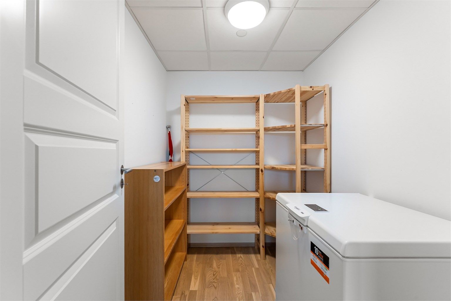 Fra soverom 1 har du adkomst til en romslig bod