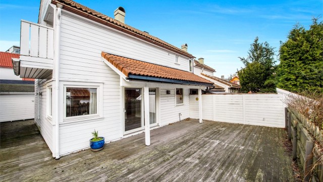 Lettstelte uteområder