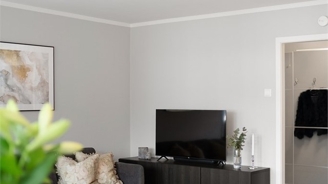 Fra stuen er det enkel tilgang til alle leilighetens rom.