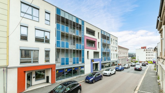 I Kongens gate 25B bor du svært sentralt, med gangavstand til alle byens fasiliteter og tilbud.
