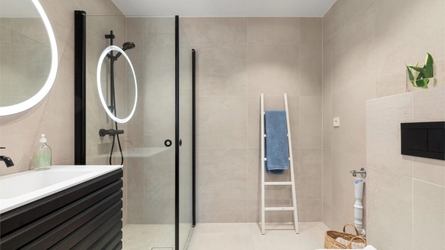 Lekkert bad med innredning fra Linn Bad