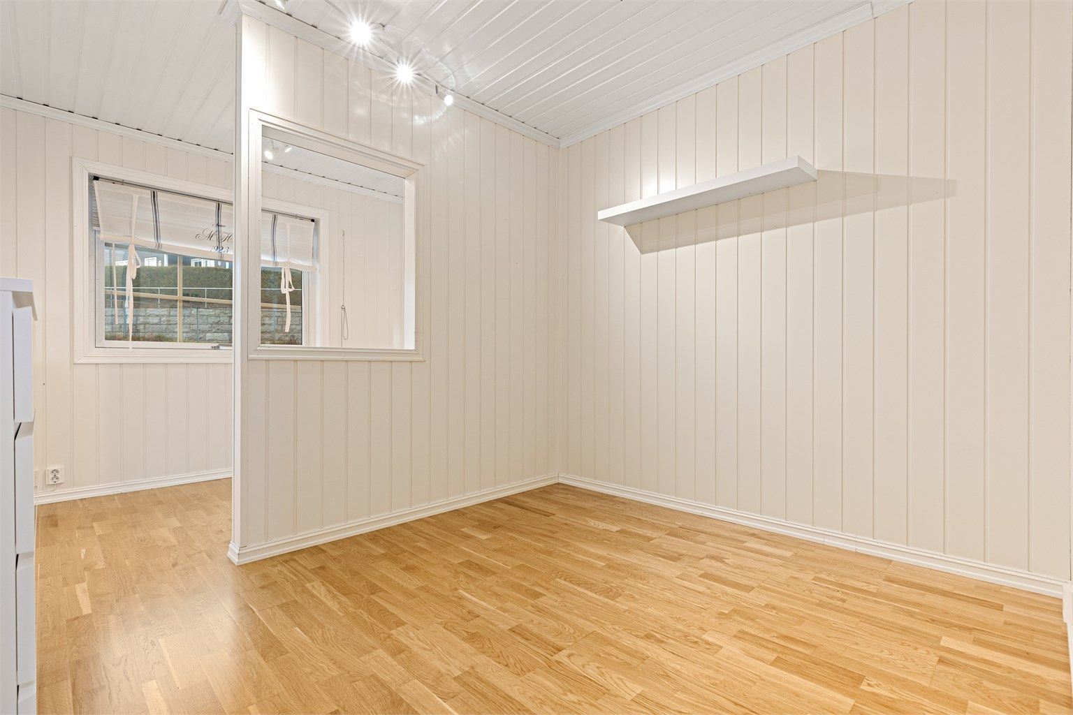 Soverom 3: Boligens tredje soverom har en smart løsning med en adskilt sovealkove.