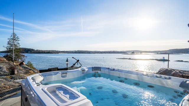 Lekker sjøutsikt i hyggelige omgivelser.