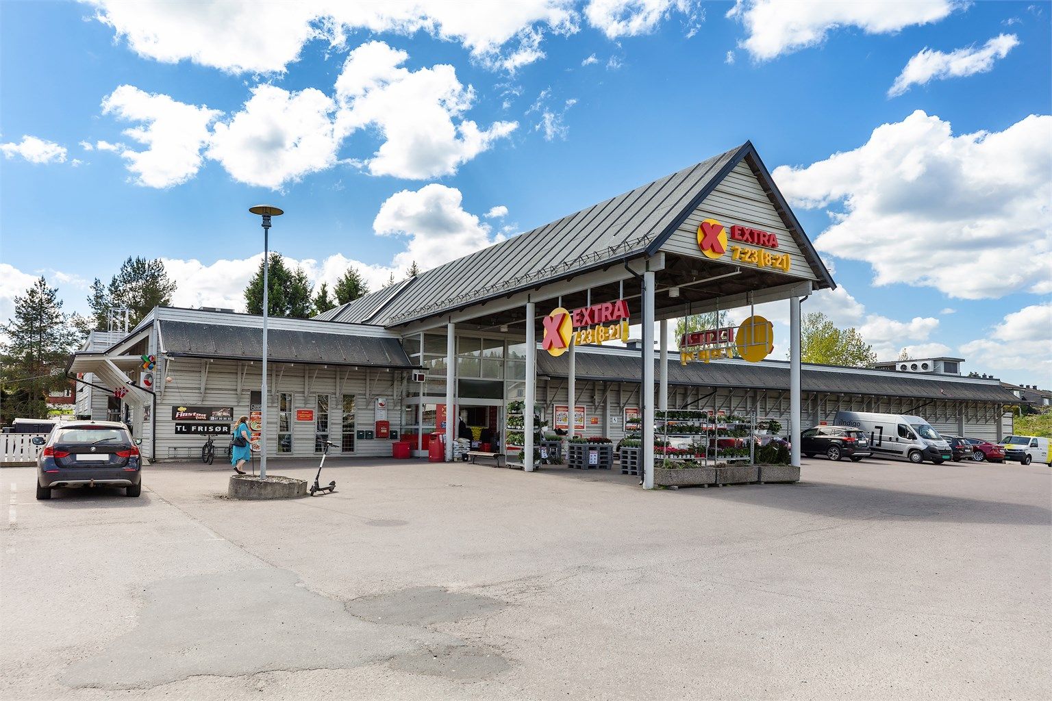 Nærbutikken er i gangavstand fra leiligheten.