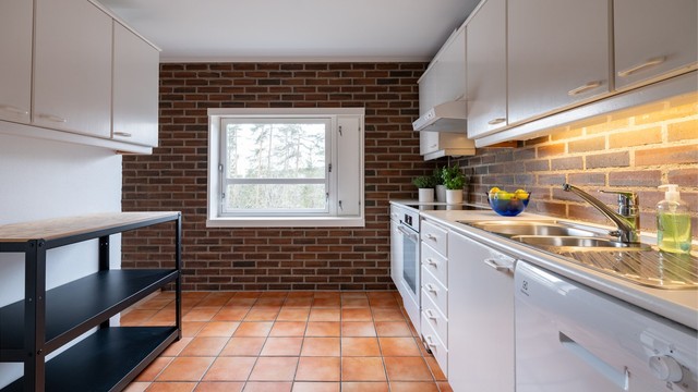 Kjøkken i underetasje.