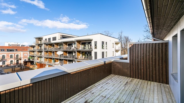 På denne siden kan du oppleve kveldssolen sommerstid.