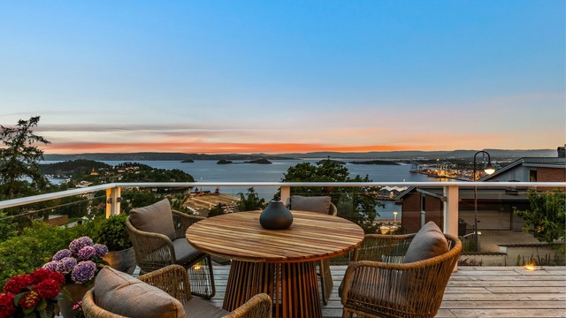 Her kan du nye flotte solnedganger mens du betrakter den flotte utsikten