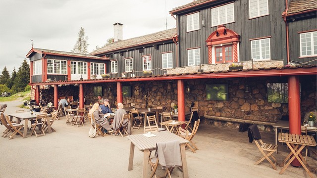 Hva med en spasertur opp til Grefsenkollen for å nyte en deilig pizza og vidstrakt utsikt over Oslo?