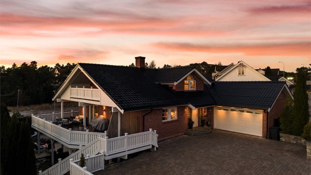 Buskogen 41 presenteres av Kenneth Graarud Olsen i Krogsveen. Fotograf; Kristoffer Kristiansen.