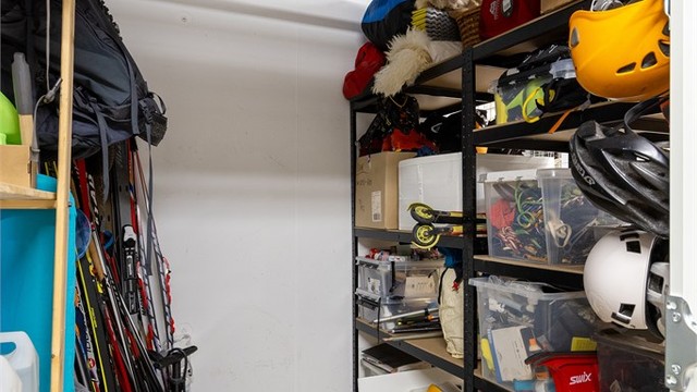Den eksterne boden gir god plass til sportsutstyr og sesonglagring.