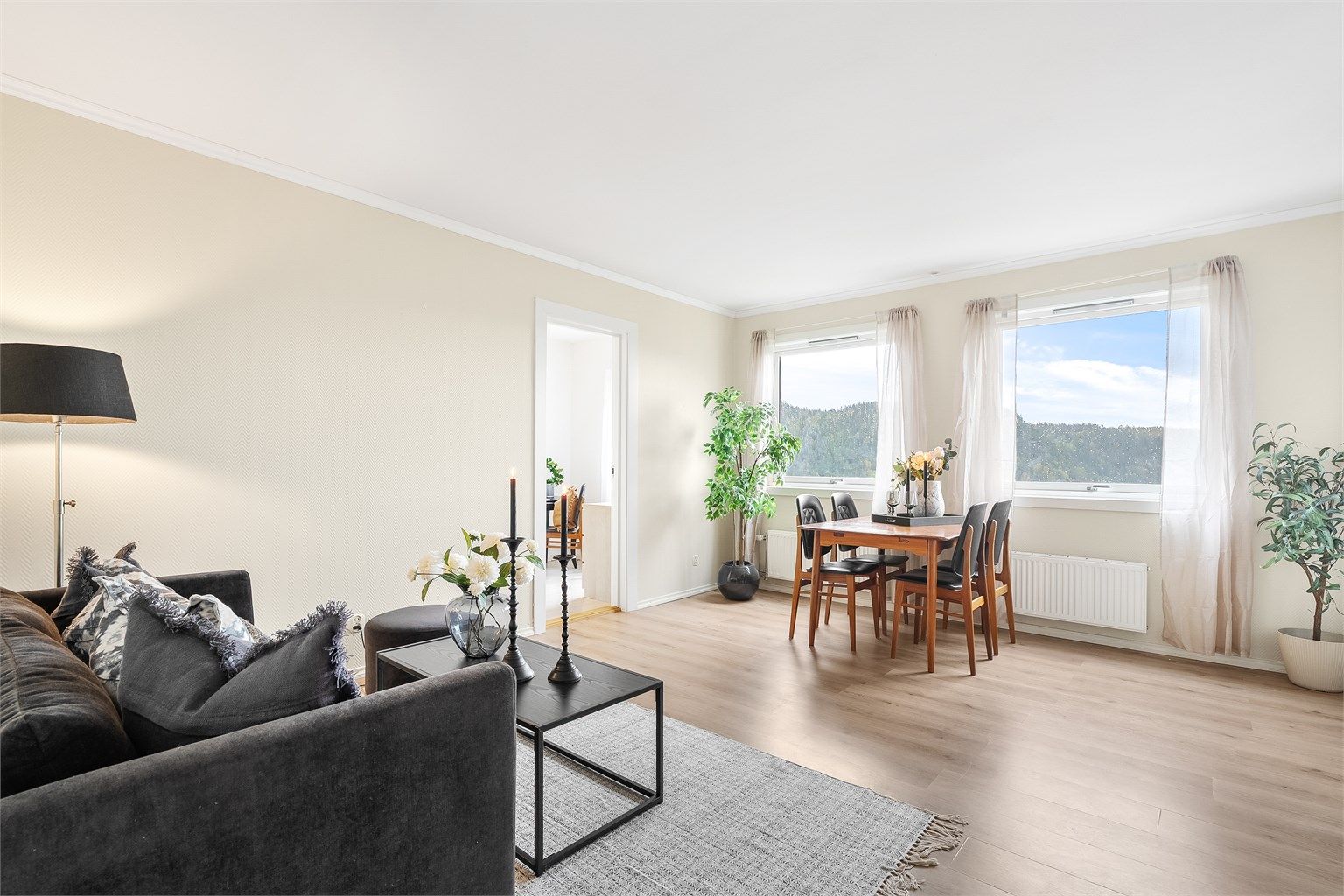 Krogsveen v/Christopher Sand ønsker velkommen til Lauritz Hervigs vei 51A!