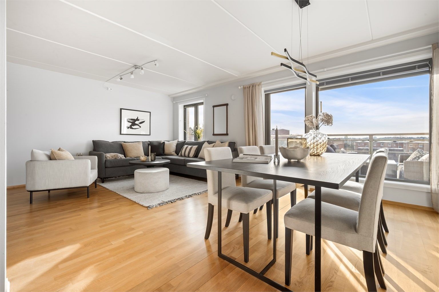 Velkommen til romslig 3-roms i toppetasjen i Bølerskrenten 4B! Foto: Martine Eren Jacobsen.