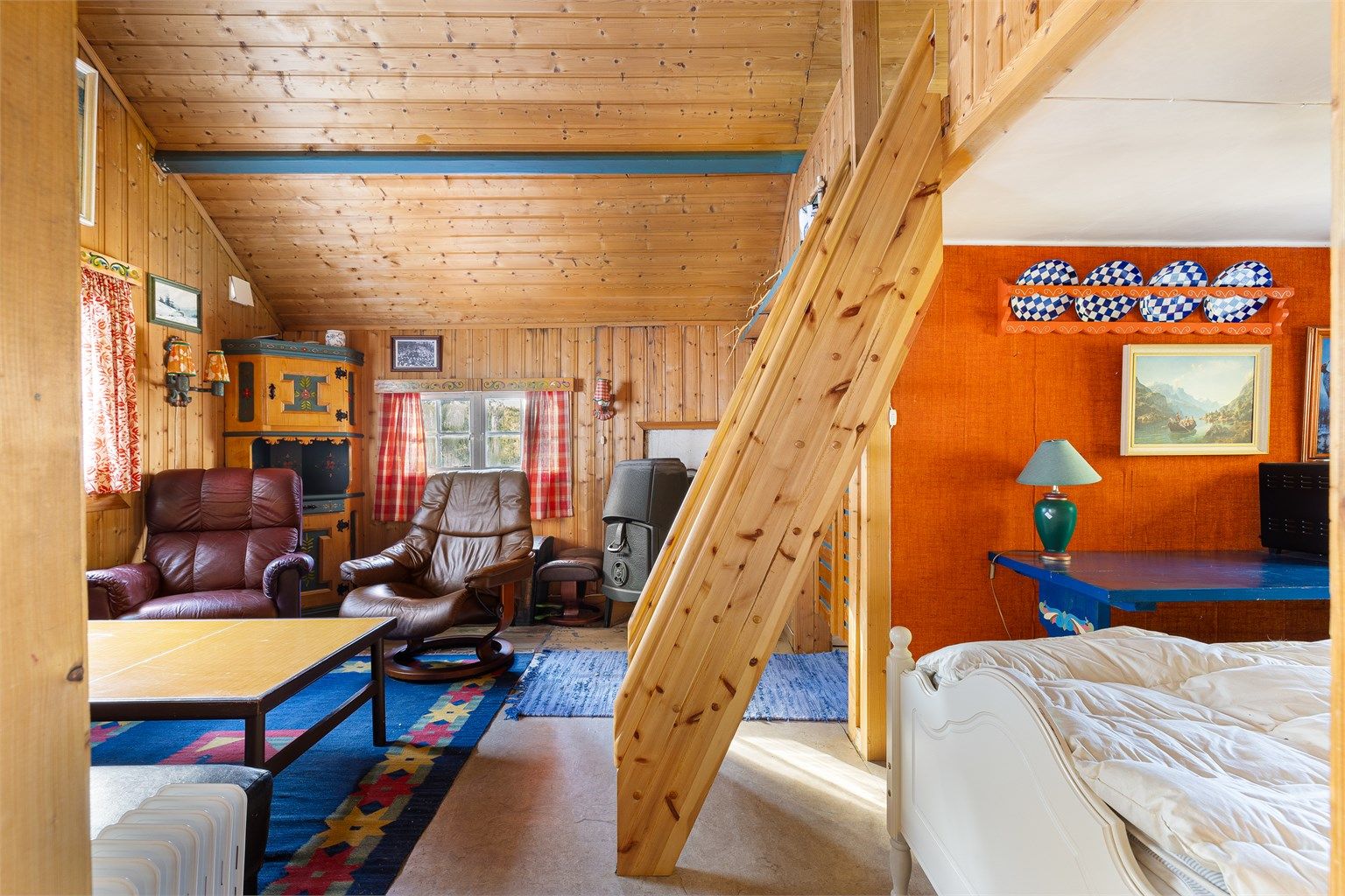 Gulvene i hytta er i sin helhet gitt TG 3 på bakgrunn av blant annet råte og svikt.