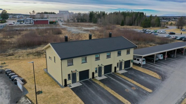 Fra boligen er det kun ca. 8 minutters gange til den nye Aursmoen barne- og ungdomsskole.