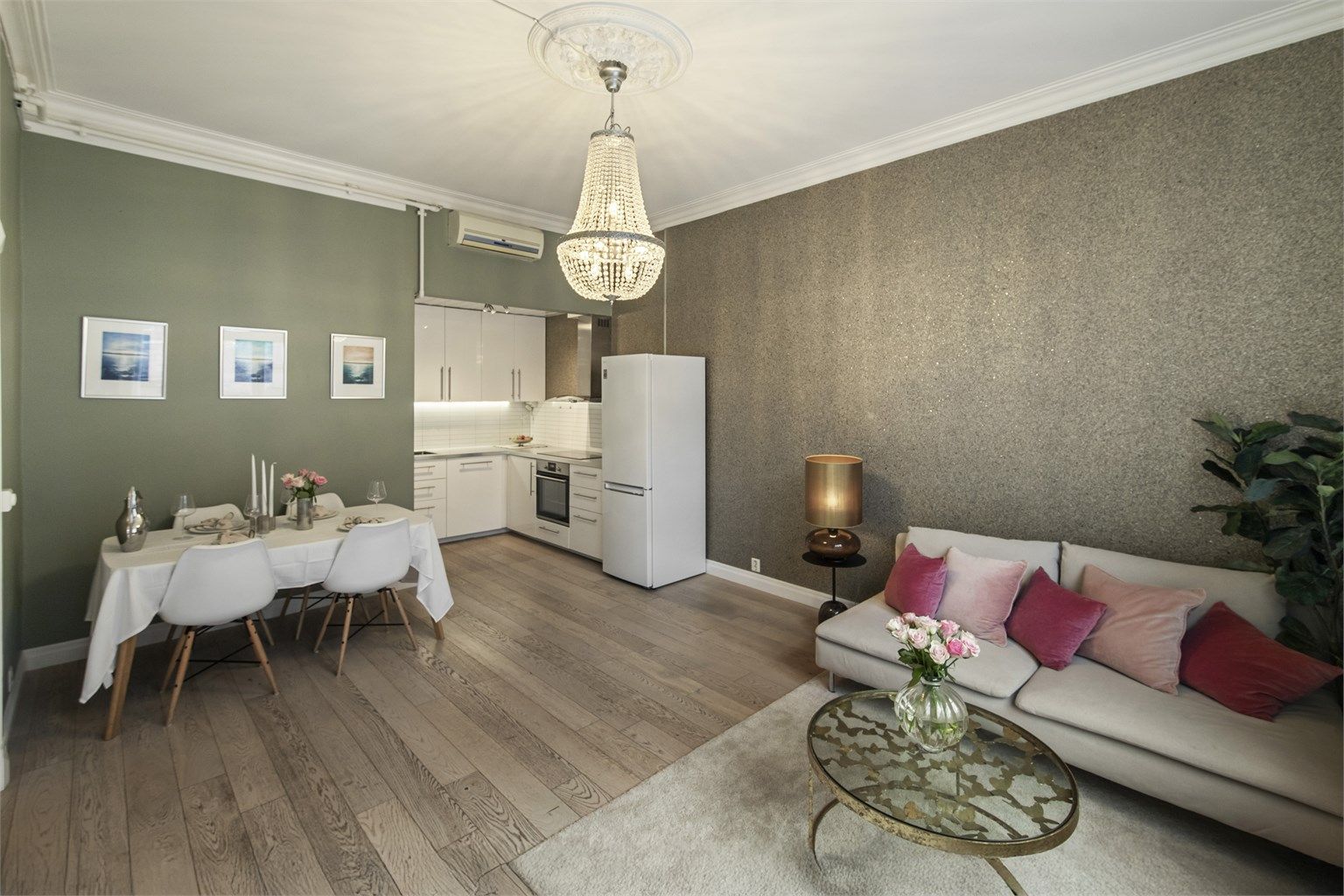 Høyt under taket med sjarmerende detaljer