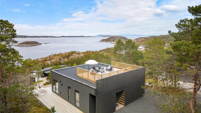 Velkommen til Trollvikhammaren 39 - En moderne hytte på en fantastisk eiendom på Sundlandet!