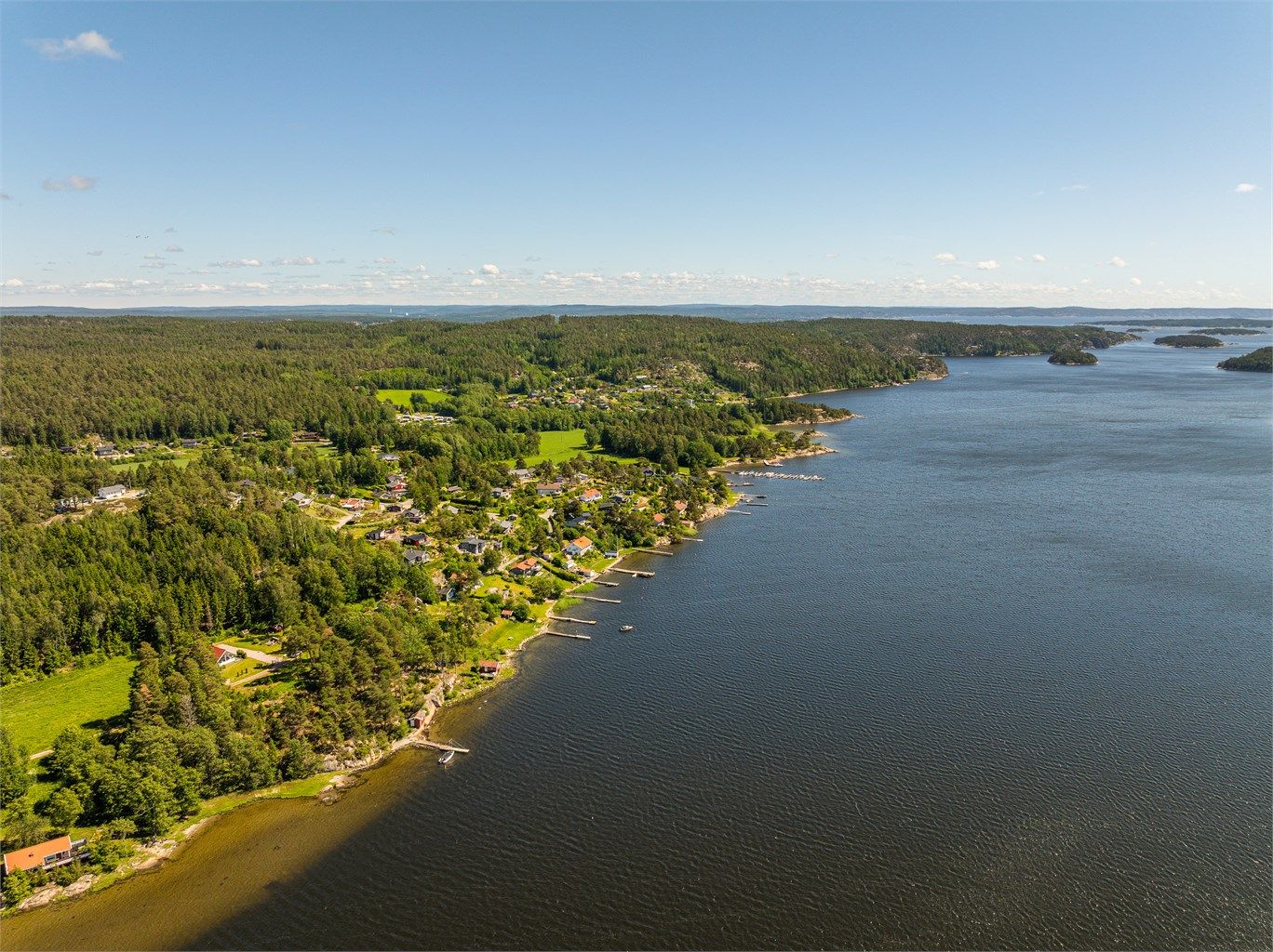 Ullerøy er blant de mest ettertraktede ferie- og fritidsområdene langs denne delen av kysten, kun 80 minutter fra Oslo.