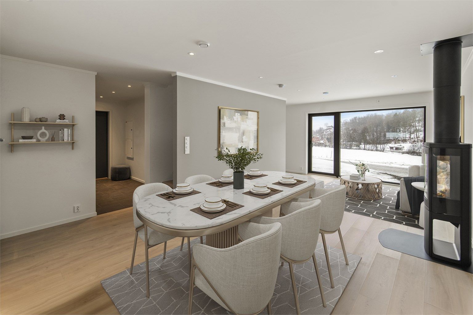 En flott og nybygd bolig, perfekt tilpasset en moderne familie som ønsker god plass, smarte løsninger og høy bokomfort