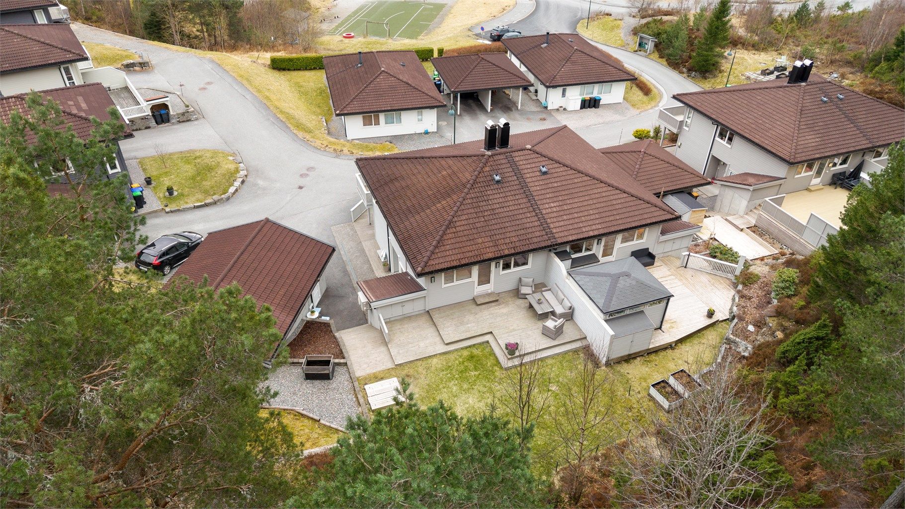Skåthaugen barnehage ligger kun 500 meter fra boligen.
