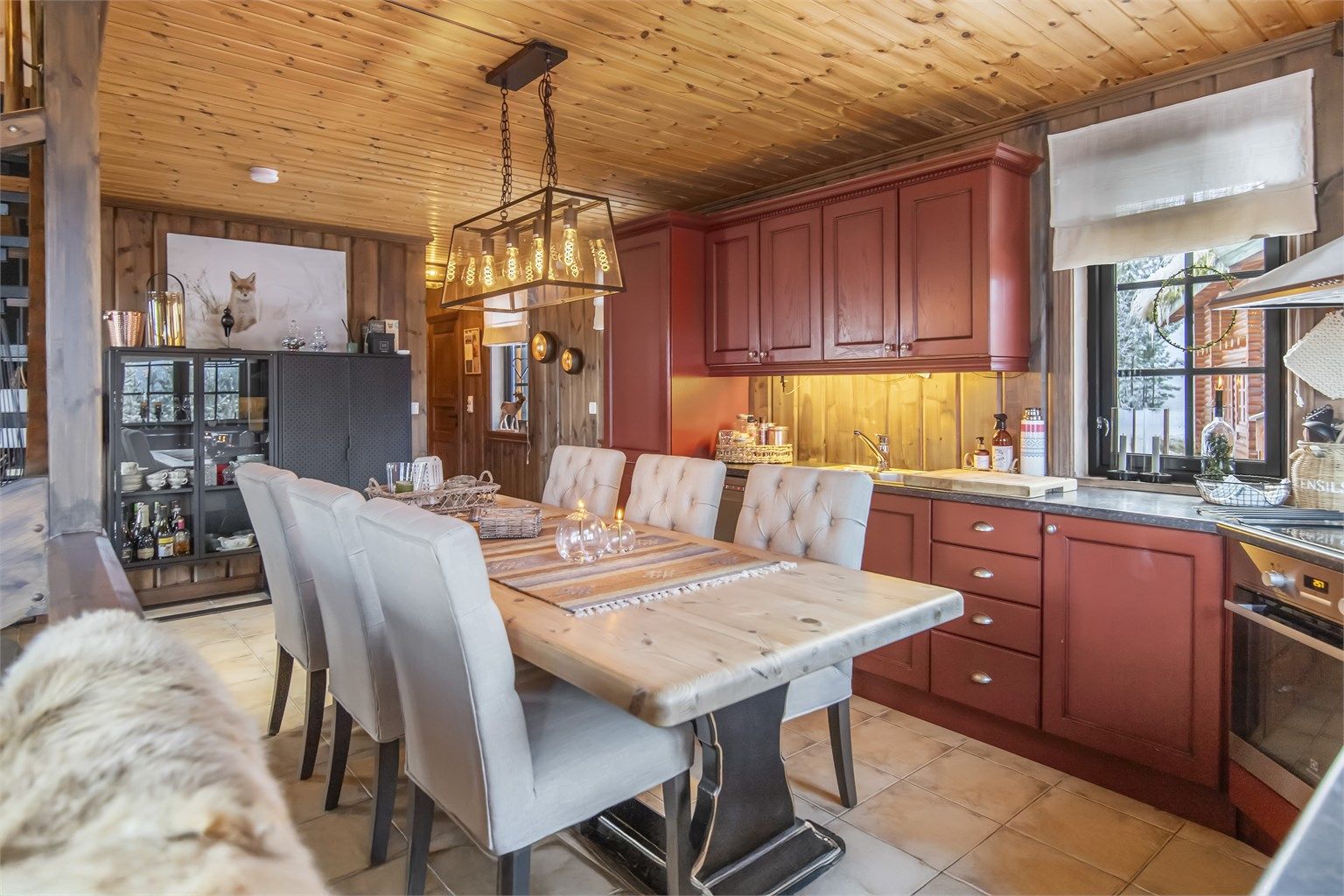 Her er fin plass til å samles rundt et hyggelig måltid