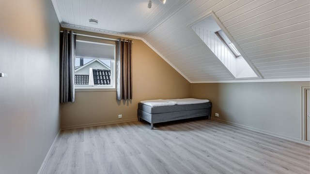 Soverom 2 på loft