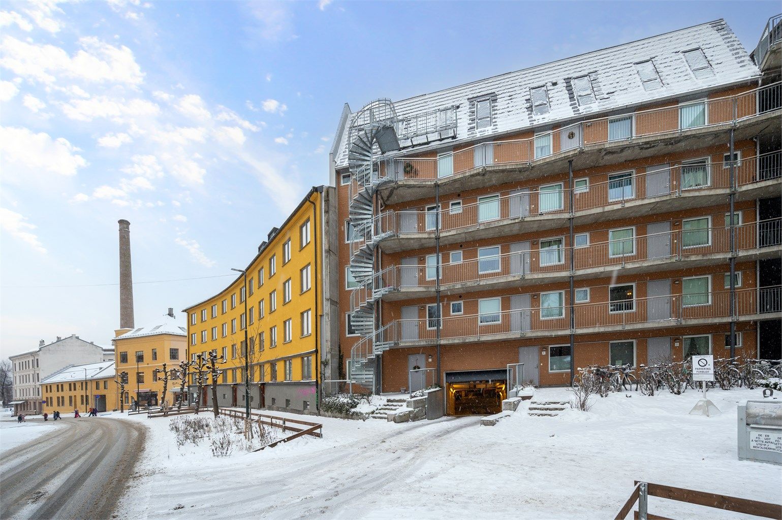 Innkjøring fra Københavngata. 