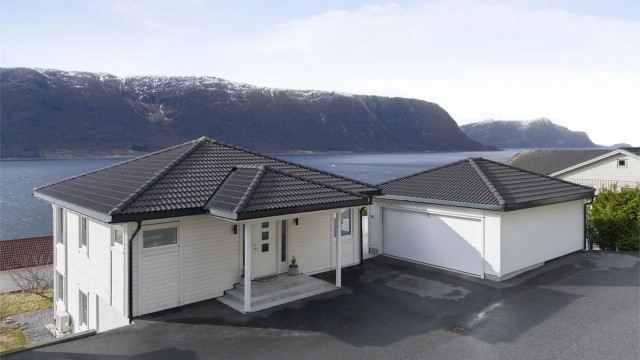 Velkommen til Skusetmarka 24, boligen selges av Krogsveen Sunnmøre v/Eiendomsmelger Geir Kristian Ødegård