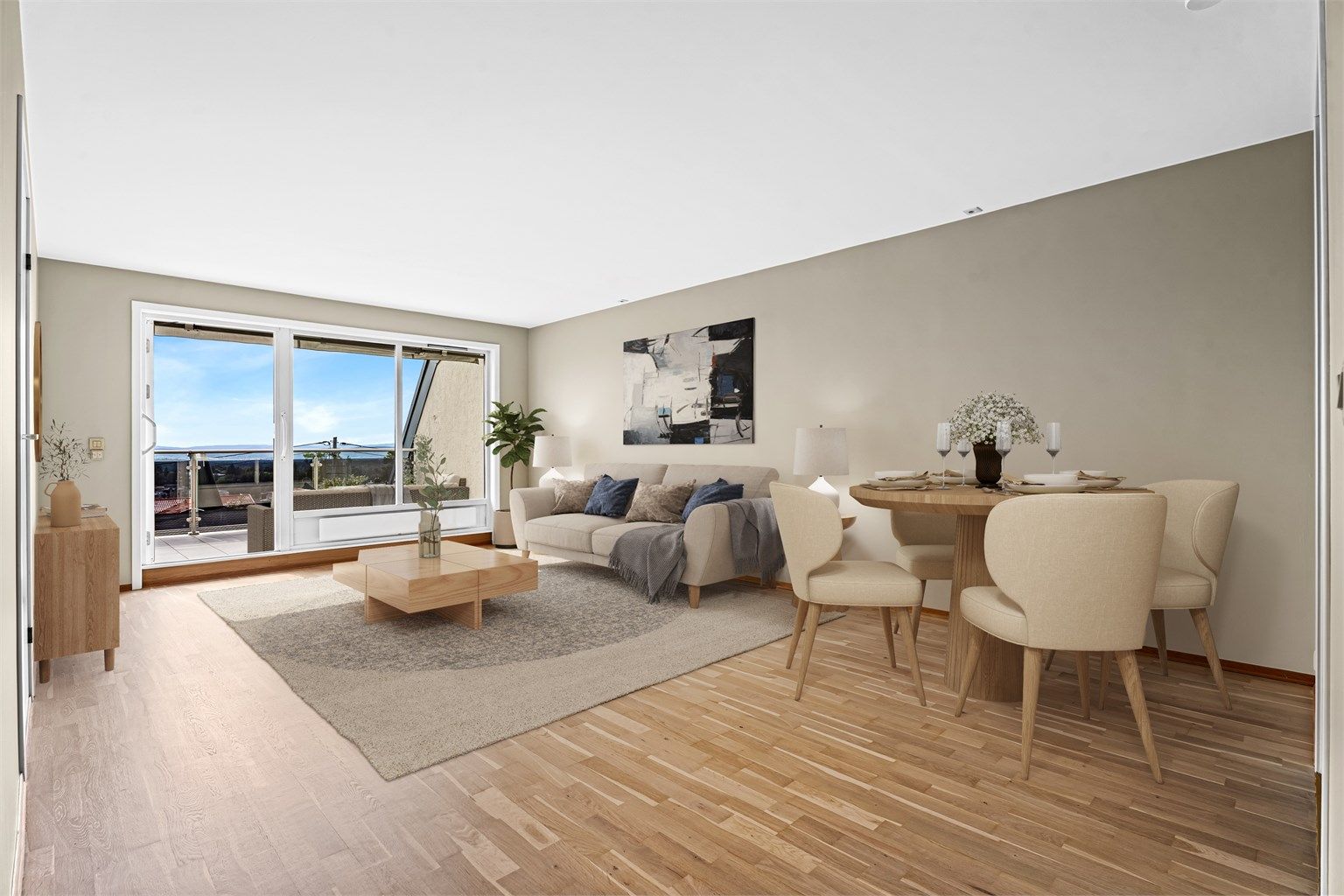 Stuen har flere møbleringsmuligheter med både god plass til sofa, bord, tv og spisebord (digitalt møblert).