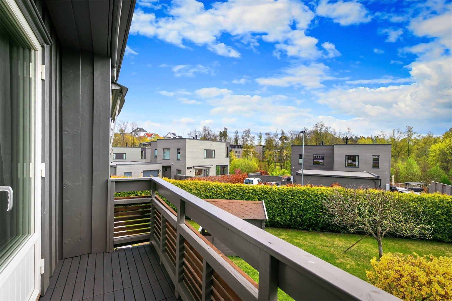 Herlig sydvendt balkong på ca. 3 kvm
