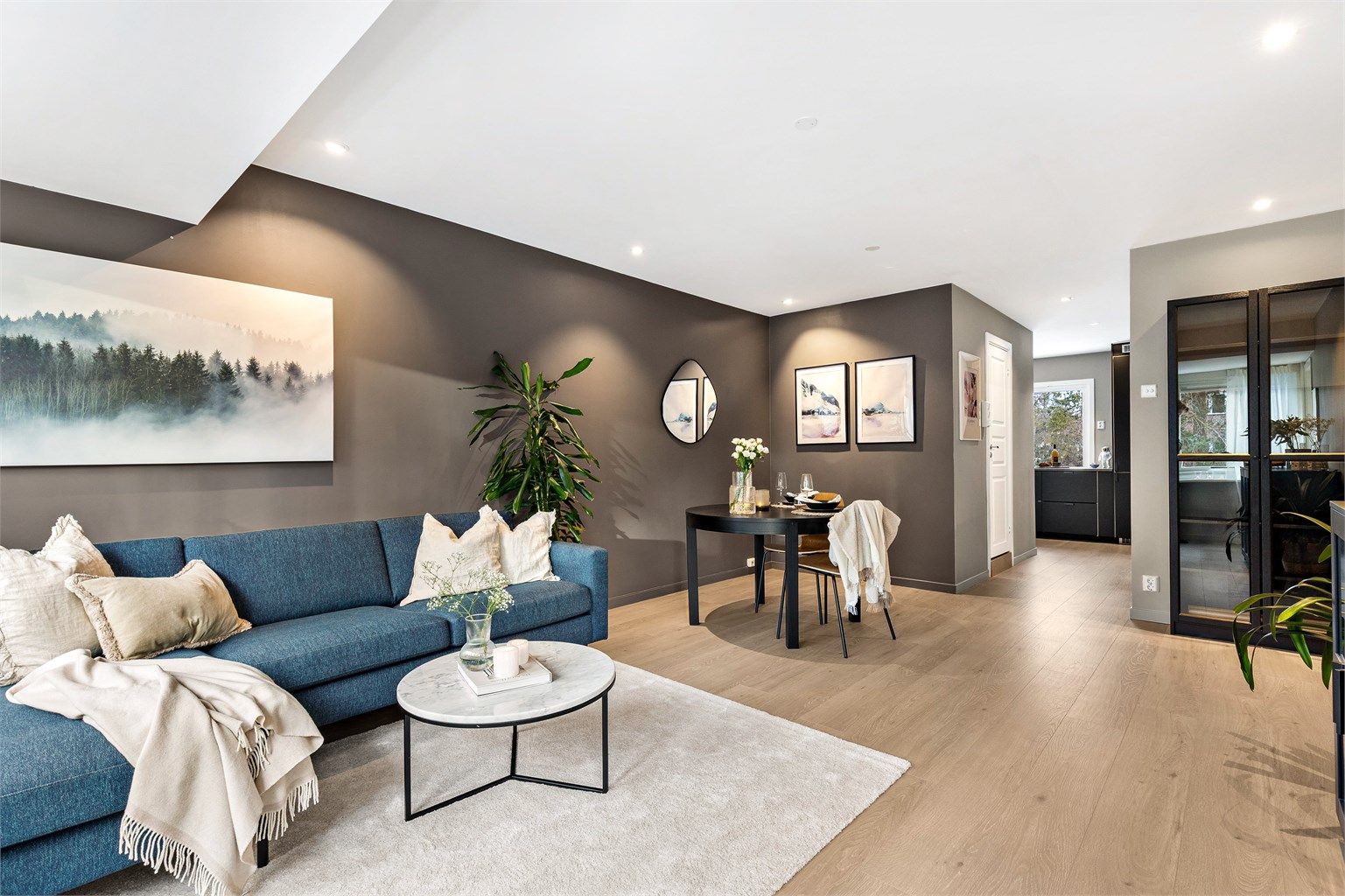 Robin Lauritzen v/ Krogsveen har gleden av å presentere Utmarkveien 15!