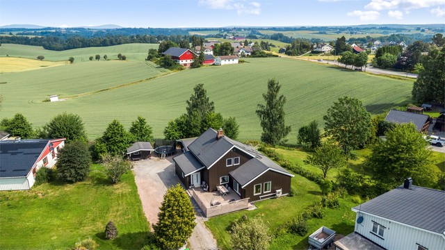 Området byr på fine turmuligheter i Romeriksåsen, som er lett tilgjengelig.