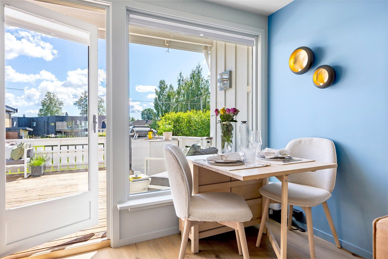 Spiseplass med hyggelig utsyn