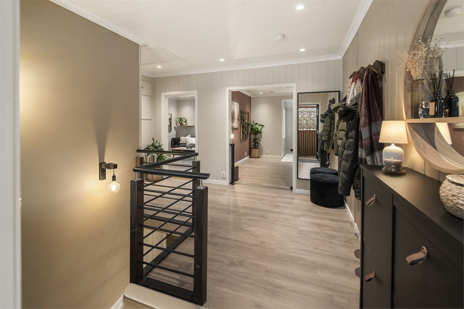 Velkommen inn til et moderne og delikat hjem.