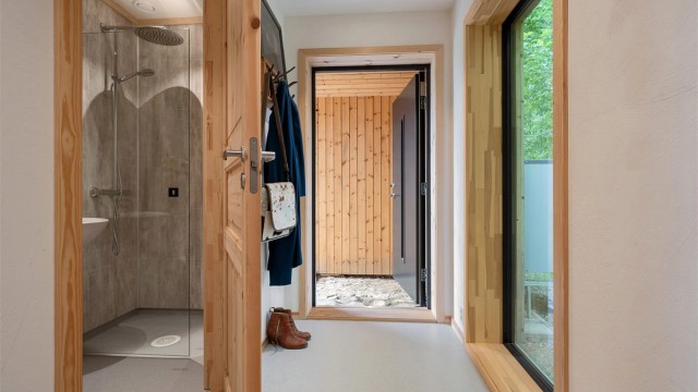 Velkommen inn til en lys entré