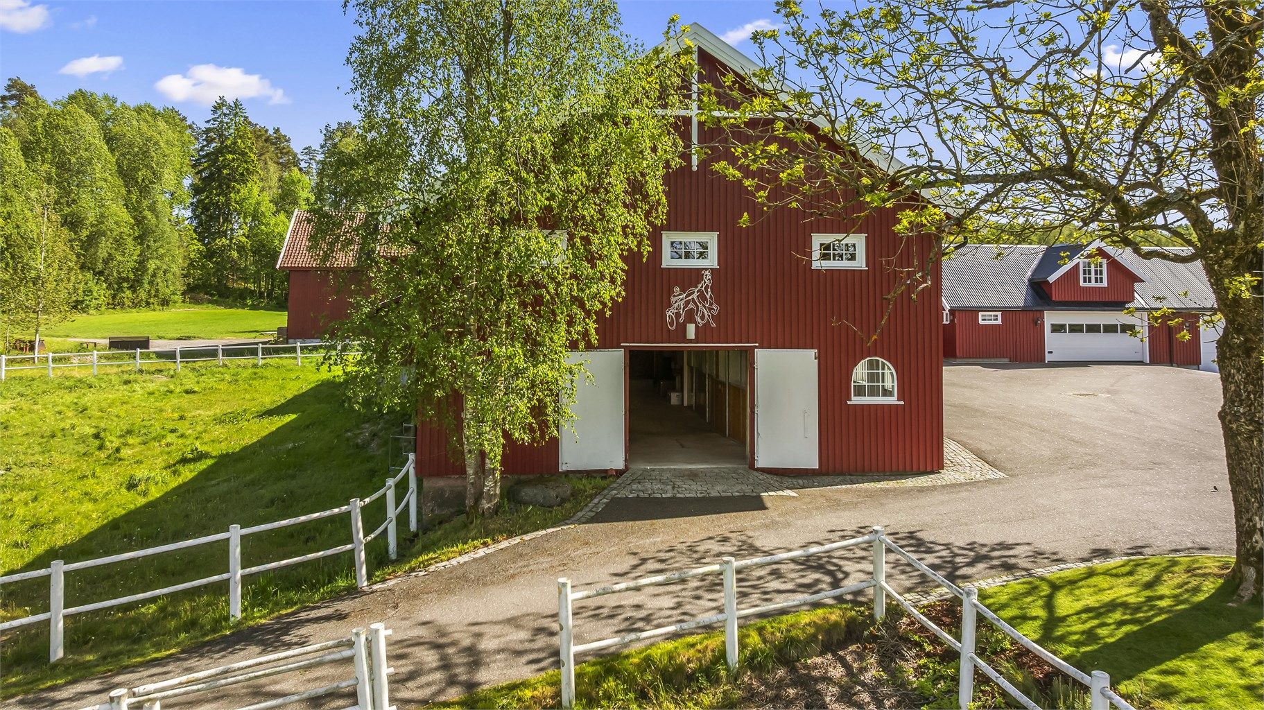 Velkommen inn i stallen!