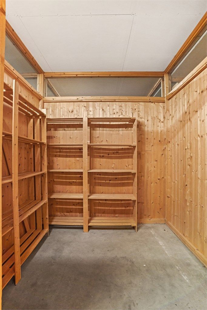 Leiligheten disponerer også en romslig bod på 4 m² i kjelleren.