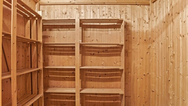 Leiligheten disponerer også en romslig bod på 4 m² i kjelleren.