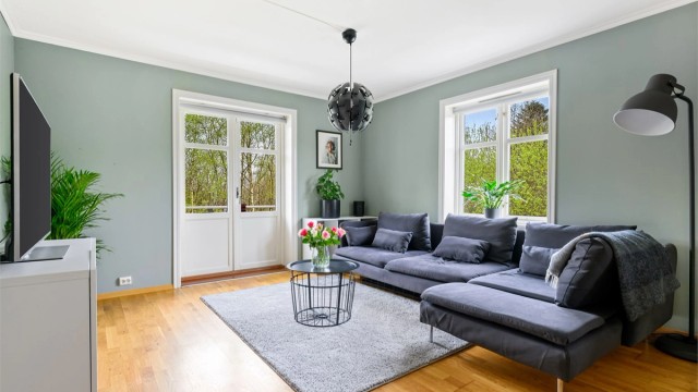 Velkommen til Figvedveien 110D, presenteres av Dardan Shabi ved Eiendomsmegler Krogsveen Sandnes.