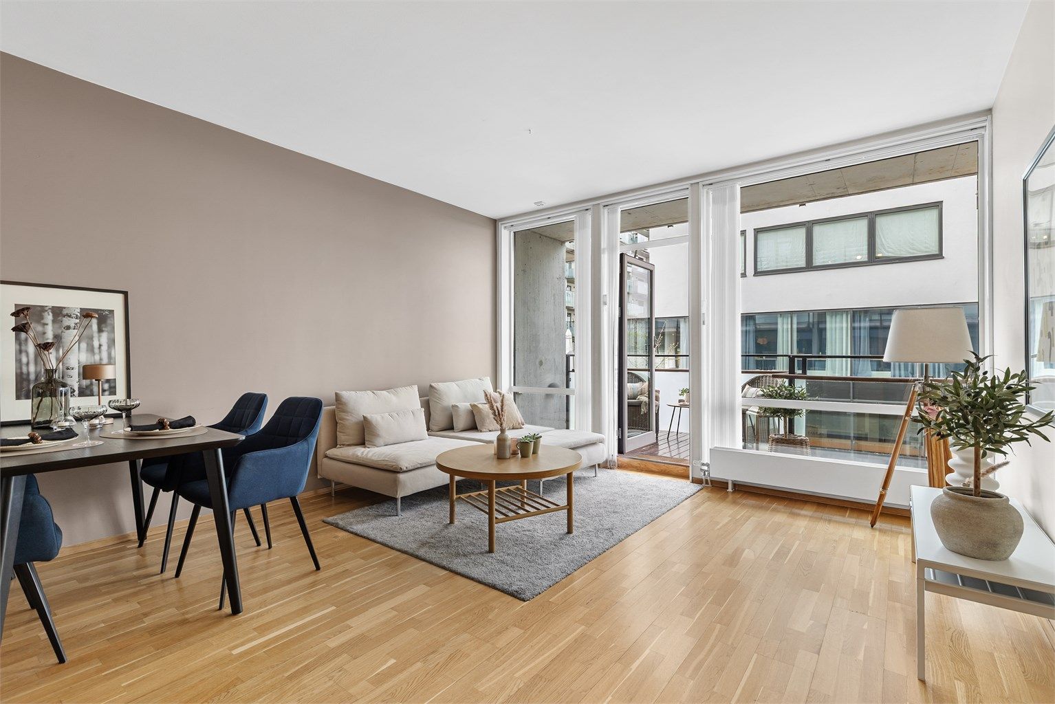 Krogsveen v/Sondre Trøseng Gjellum ønsker velkommen til Grønland 40!