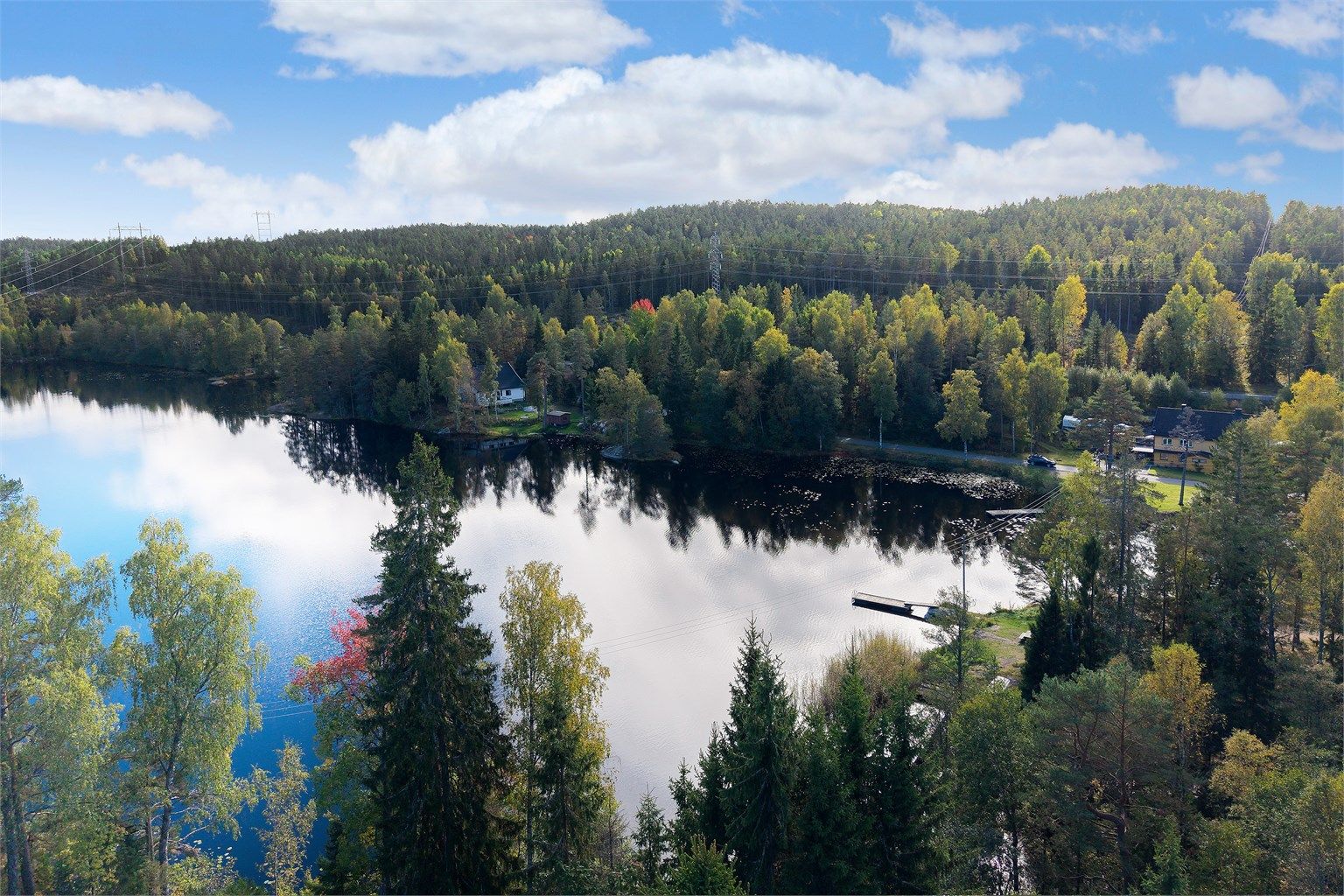 Bindingsvannet ligger vakkert til i Østmarka med rike tur- og friluftsmuligheter året rundt.