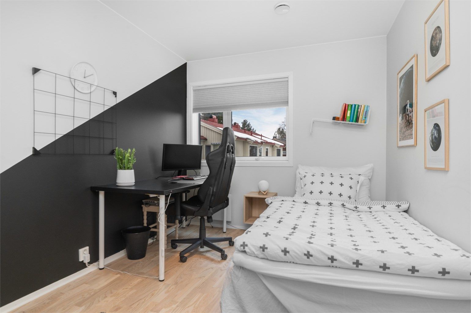 Soverom 2 er på 8 kvm.  