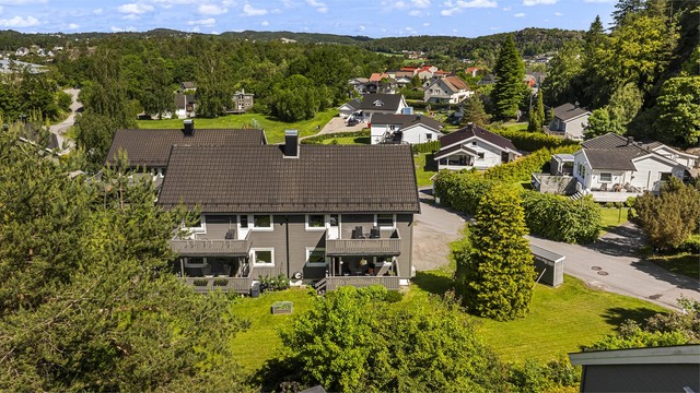 Kort vei til Gokstad barneskole, som ligger kun 600 meter unna.