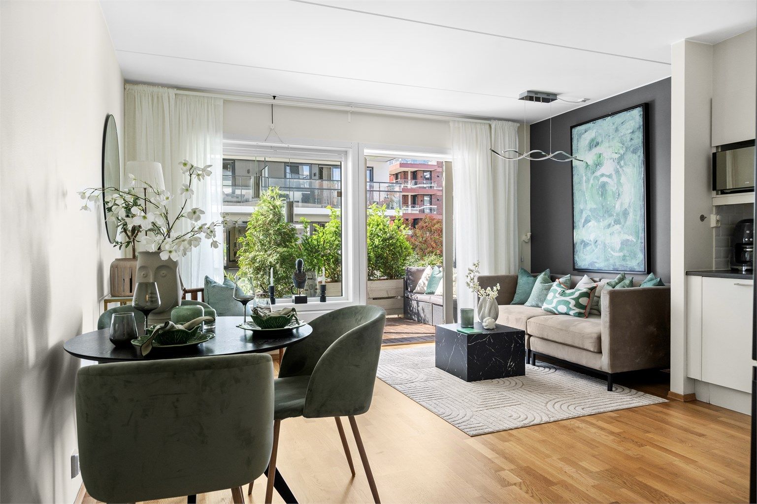 Eiendomsmegler Morten Frølich v/Krogsveen ønsker deg velkommen til Gladengveien 8B