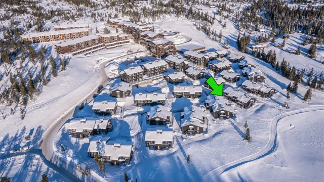 Leilighet 5044 har attraktiv, solrik beliggenhet "inntil" vannet, alpint og langrennsløypene. Meget barne-/hundevennlig.