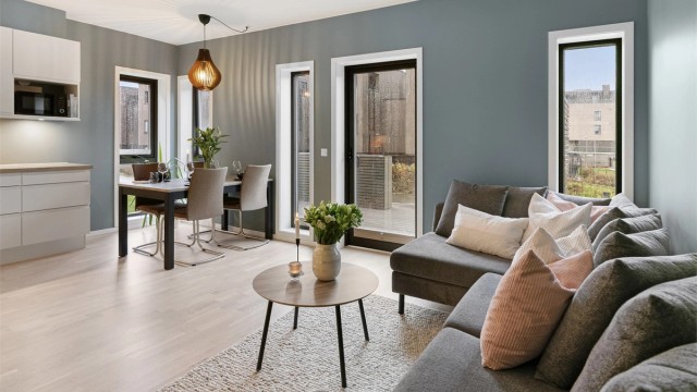 Velkommen til Kvernsteinkroken 29!
Leiligheten er fra 2022 og holder en gjennomgående god og moderne standard.