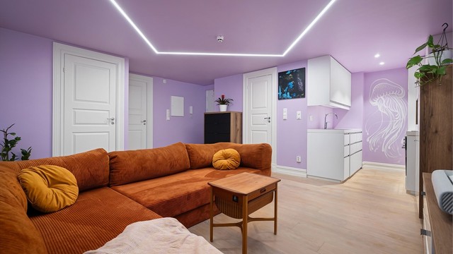 Underetasjen kan leies ut og siden det er 5 kvm mindre en første etasjen er dette skattefritt.