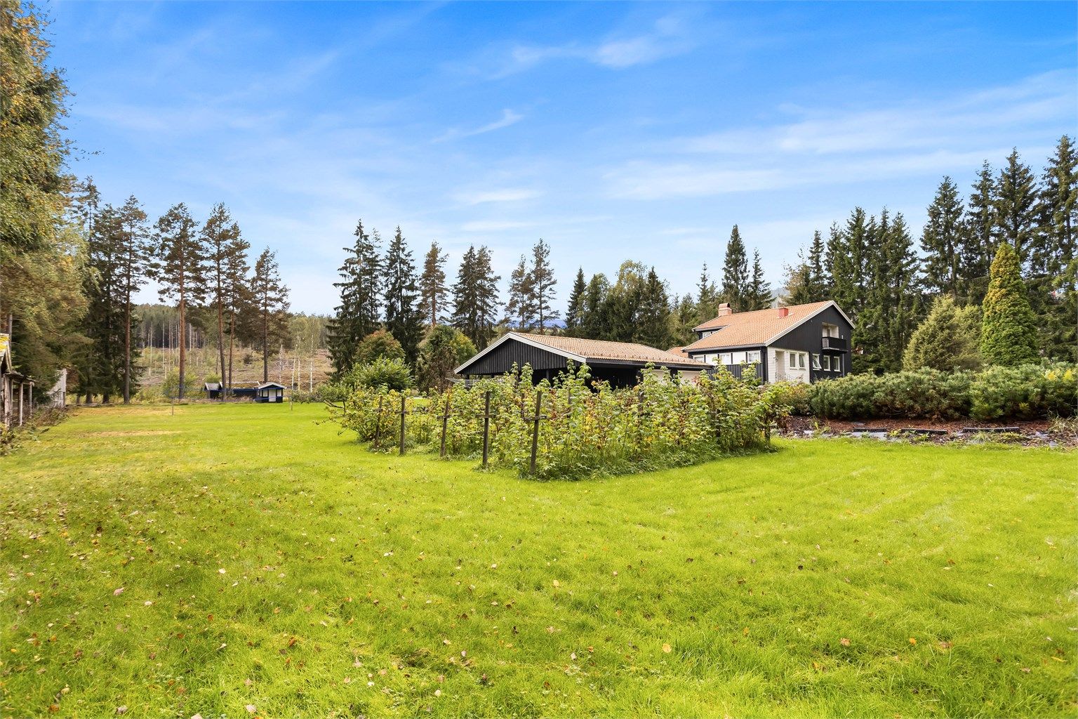 Her har du gode muligheter for en god og fin hage!