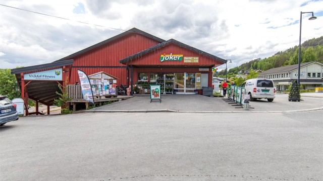 I sentrum av Vrådal har du blant annet dagligvarebutikken, Joker.